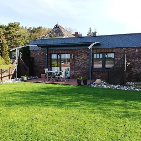 Ferienbungalow Mit Terrasse Und Seeblick In